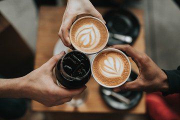 Cafea decofeinizată: mituri și adevăr